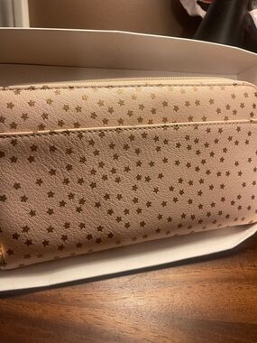 Lauren Conrad Women's Star-Print Zip Clutch /wallet NWt